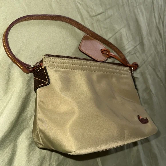 Dooney and Bourke duck logo mini handbag purse - Picture 3 of 10